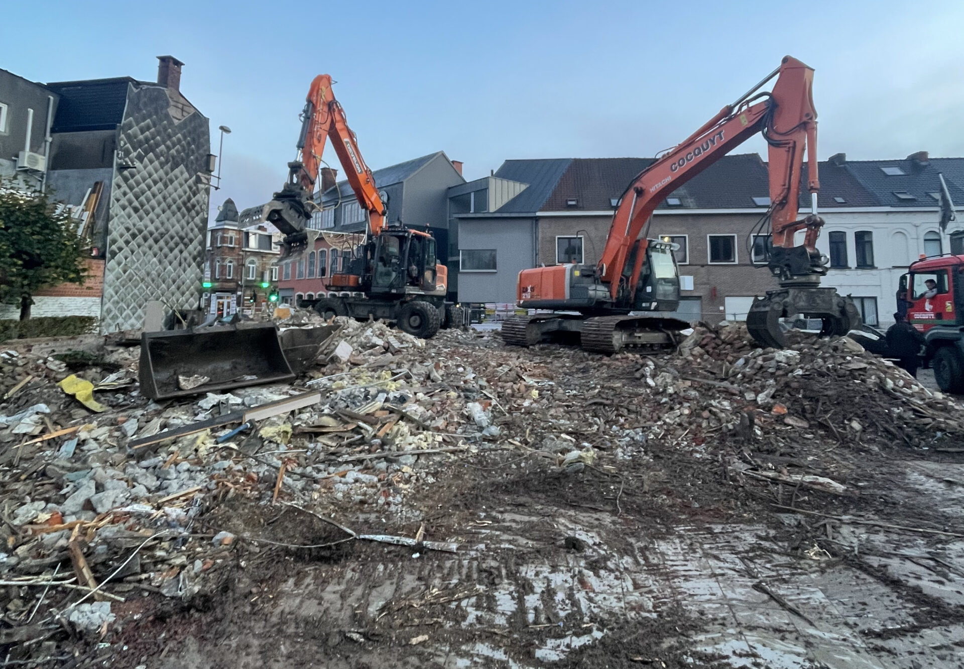 Afbraak bakkerij de Vos, start bouw Brauda